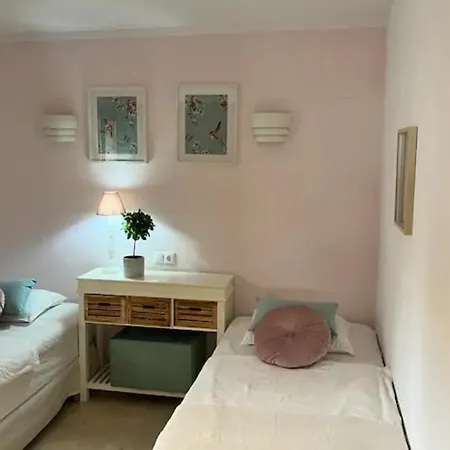 Turquesa Apartment,punta Prima ,2 Bed, 4 Swimming Pools And Cabriolet Peugeot 307 Included Torrevieja