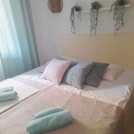 Turquesa Apartment,punta Prima ,2 Bed, 4 Swimming Pools And Cabriolet Peugeot 307 Included